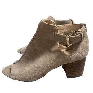 Nine West Tan Suede Heeled Booties size 6